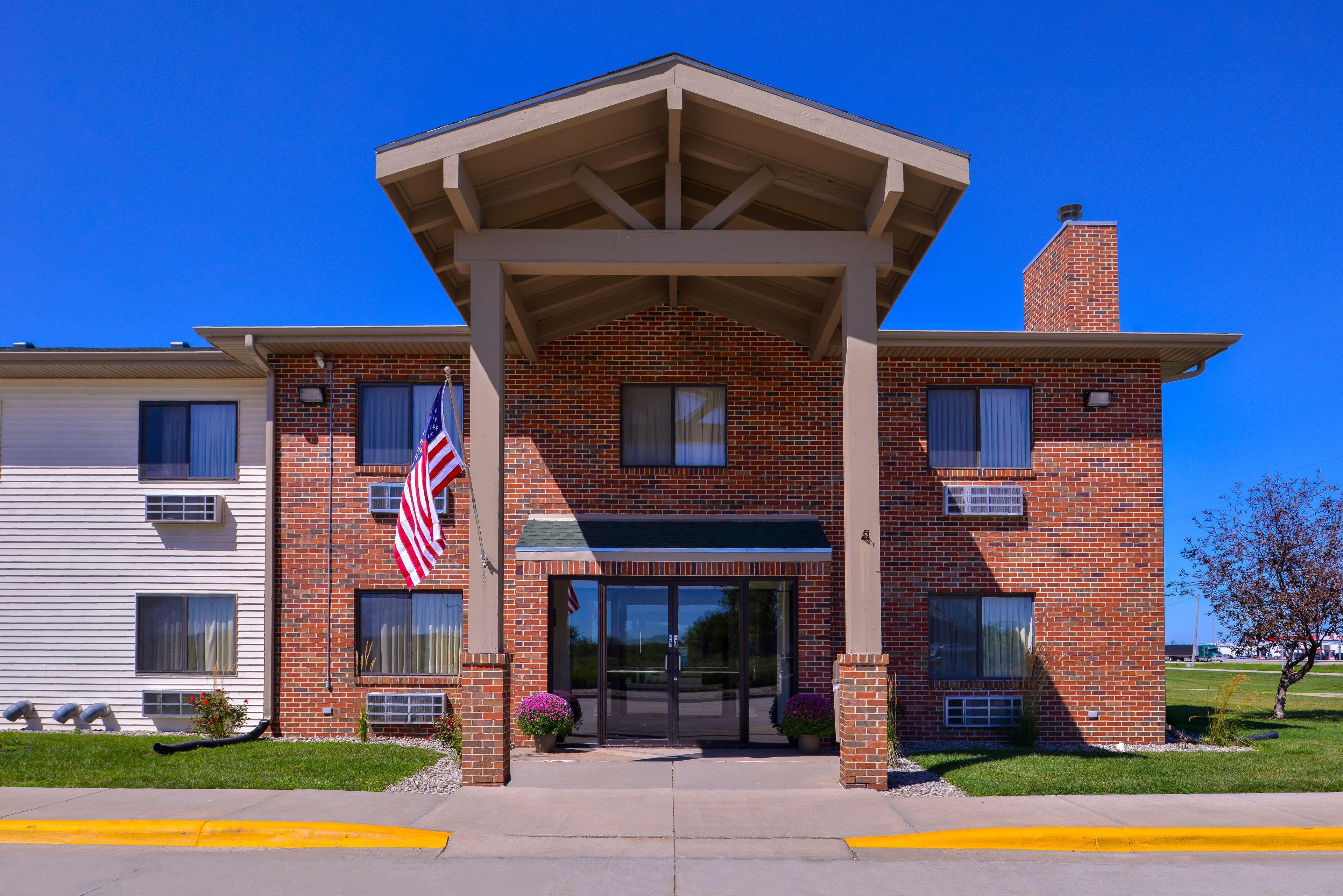 Americas Best Value Inn Missouri Valley Exterior photo
